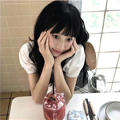 邪恶的蕾丝莉